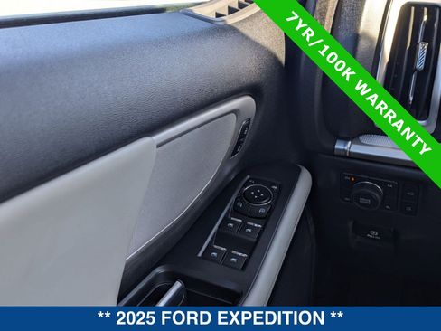 Certified 2025 Ford Expedition Active image 28
