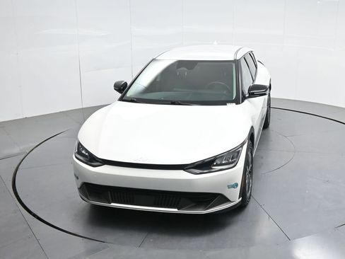 Used 2024 Kia EV6 Light RWD image 43