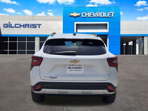 New 2026 Chevrolet Trax LT FWD image 7