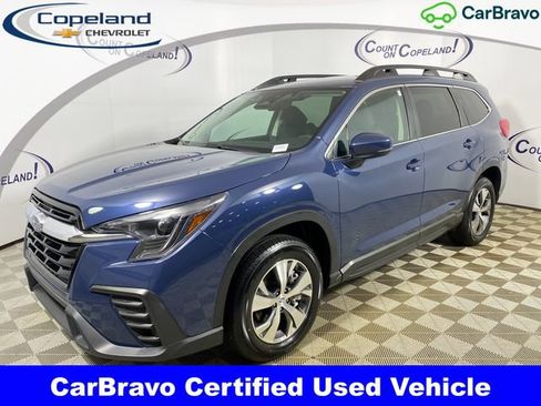 Used 2024 Subaru Ascent Premium w/ Convenience Package image 1