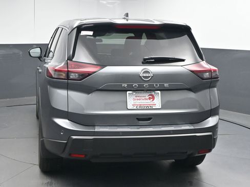 Used 2026 Nissan Rogue SV image 7