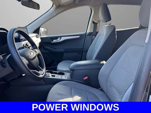 Used 2020 Ford Escape SE image 9