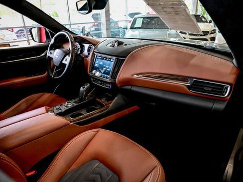 Used 2022 Maserati Levante GT image 26