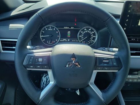 New 2026 Mitsubishi Outlander SE FWD image 23