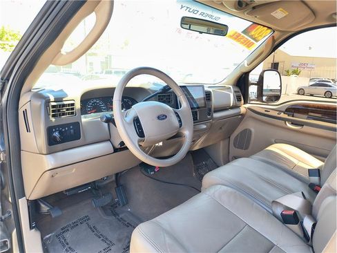 Used 2004 Ford F350 Lariat AWD/4WD image 5