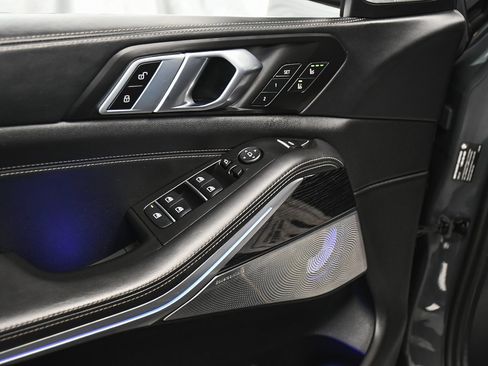 Used 2024 BMW X5 M60i image 10