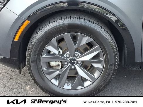 Certified 2023 Kia Sportage SX Prestige AWD/4WD image 10