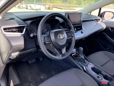 Used 2024 Toyota Corolla LE FWD image 17