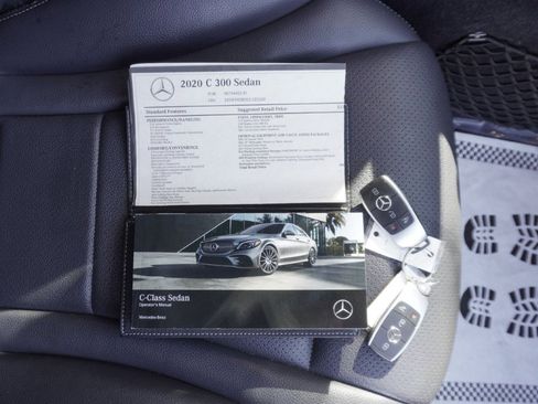 Used 2020 Mercedes-Benz C 300 Sedan image 25
