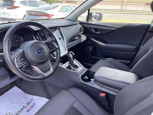 Used 2021 Subaru Outback Premium AWD/4WD image 4