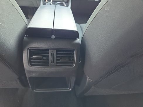 Used 2023 Nissan Rogue S AWD/4WD image 13