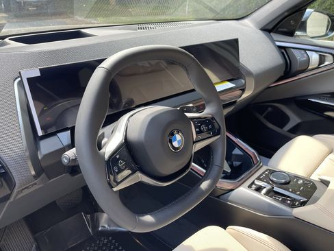 Used 2026 BMW X3 xDrive30 w/ Premium Package image 13