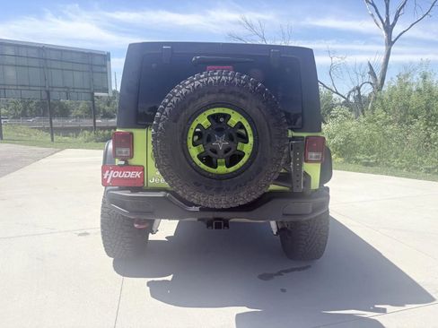 Used 2016 Jeep Wrangler Unlimited Rubicon AWD/4WD image 5
