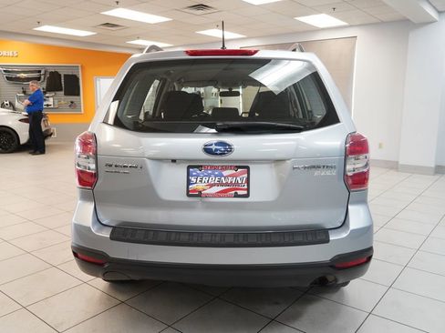 Used 2015 Subaru Forester 2.5i w/ Alloy Wheel Package AWD/4WD image 8