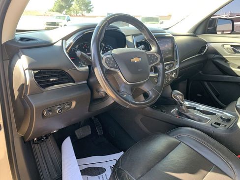 Certified 2021 Chevrolet Traverse Premier w/ Redline Edition FWD image 8