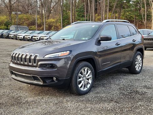 Certified 2017 Jeep Cherokee Limited image 3