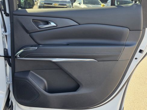 New 2025 Chevrolet Traverse LT w/ Driver Confidence Package image 14