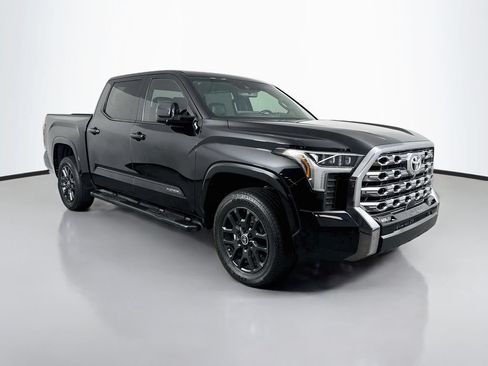 Used 2024 Toyota Tundra Platinum AWD/4WD image 3