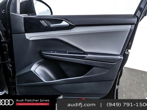 Used 2024 Volkswagen Taos SE image 24