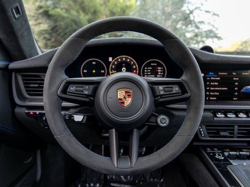 Used 2026 Porsche 911 GT3 image 39