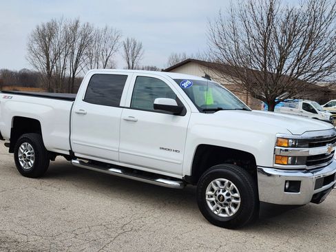 Used 2019 Chevrolet Silverado 2500 LT AWD/4WD image 7
