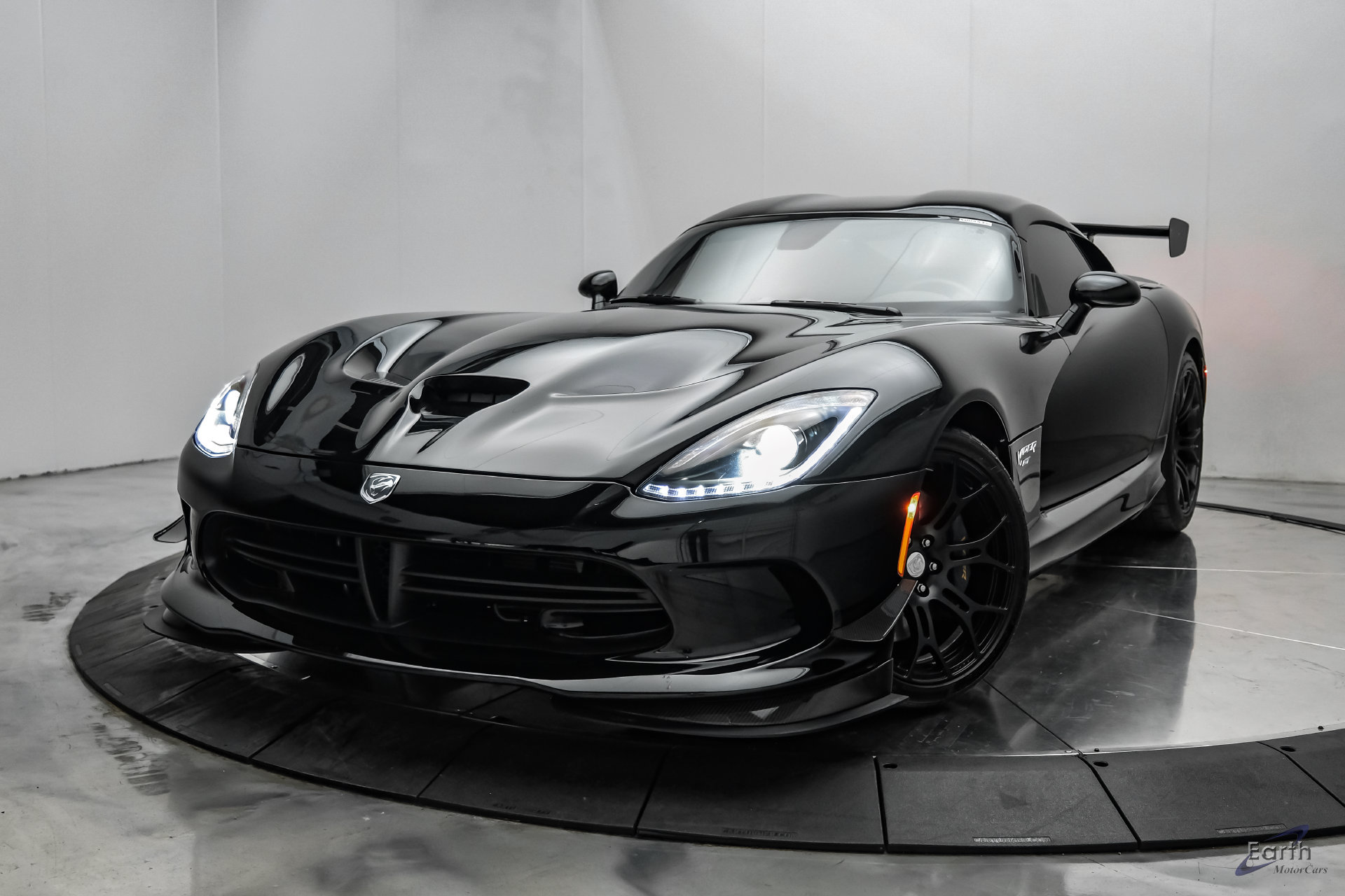 Used 2017 Dodge Viper GTC w/ Time Attack Group 2.0 RWD image 5