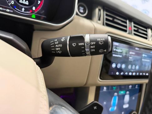 Used 2020 Land Rover Range Rover HSE AWD/4WD image 34