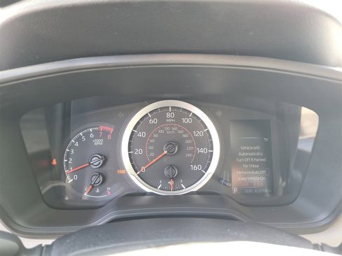 Used 2022 Toyota Corolla Cross LE image 31