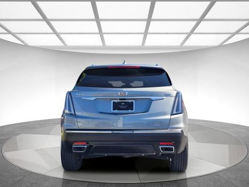 Used 2024 Cadillac XT5 Sportv w/ Technology Package AWD/4WD image 5