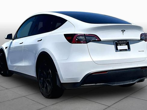 Used 2022 Tesla Model Y Long Range AWD/4WD image 12