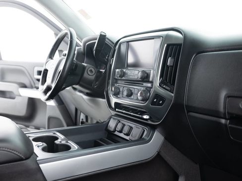 Used 2018 Chevrolet Silverado 1500 LT w/ All Star Edition image 31