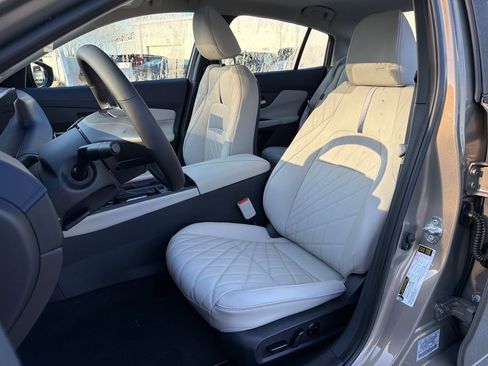New 2026 Nissan Sentra SL w/ Floor Mat Package FWD image 30