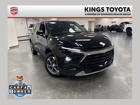 Used 2025 Chevrolet Blazer LT FWD image 1