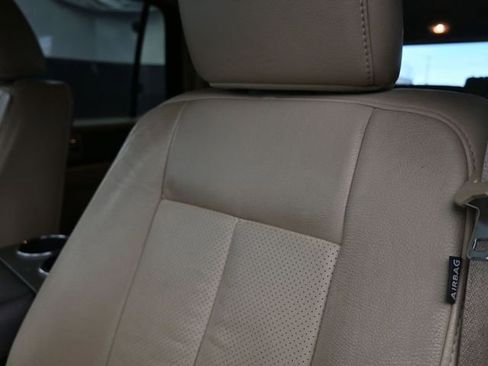 Used 2014 Ford Expedition EL XLT w/ Equipment Group 202A image 21