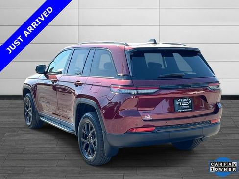 Certified 2024 Jeep Grand Cherokee Altitude AWD/4WD image 6