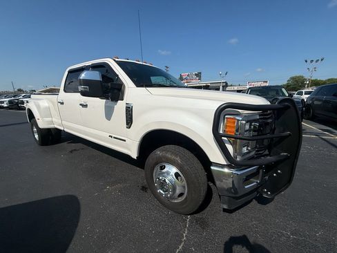 Used 2018 Ford F350 Lariat w/ Lariat Ultimate Package AWD/4WD image 1