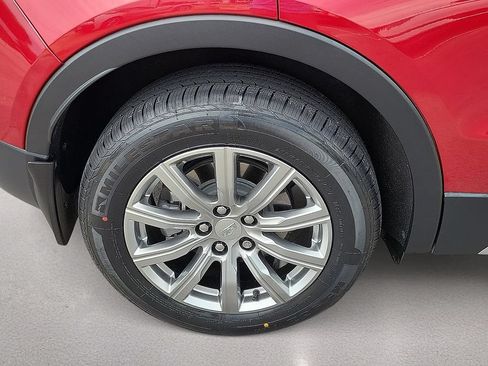 Used 2019 Cadillac XT4 Premium Luxury FWD image 7