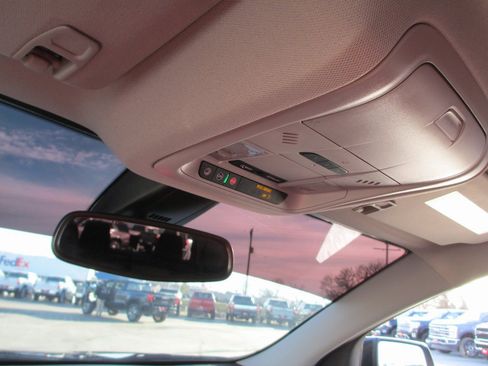 Certified 2023 GMC Acadia AT4 image 28