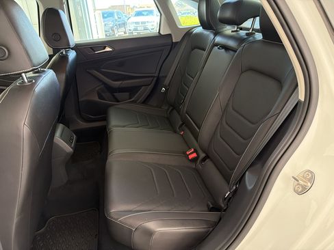 Used 2023 Volkswagen Jetta SEL FWD image 15