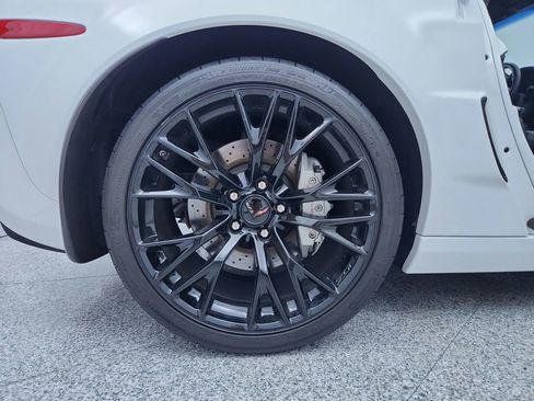 Used 2010 Chevrolet Corvette Grand Sport w/ Preferred Equipment Group RWD image 28
