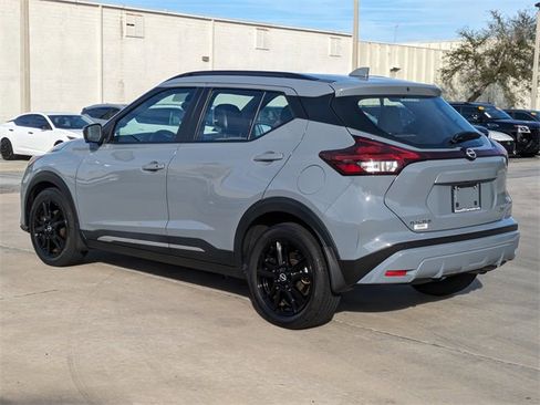 Used 2023 Nissan Kicks SR w/ SR Premium Package image 8