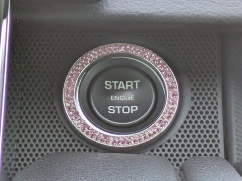 Used 2019 Land Rover Range Rover Sport HSE image 17