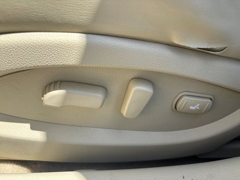 Used 2013 INFINITI FX37 AWD w/ Premium Pkg image 16