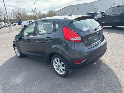 Used 2011 Ford Fiesta SE w/ 203A Rapid Spec Order Code image 10