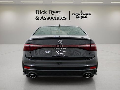 Used 2025 Volkswagen Jetta GLI Autobahn image 3