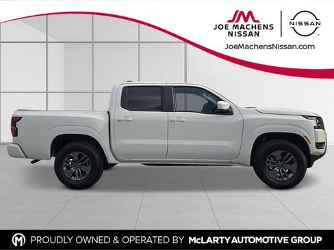 New 2026 Nissan Frontier SV w/ Tow Package AWD/4WD image 7