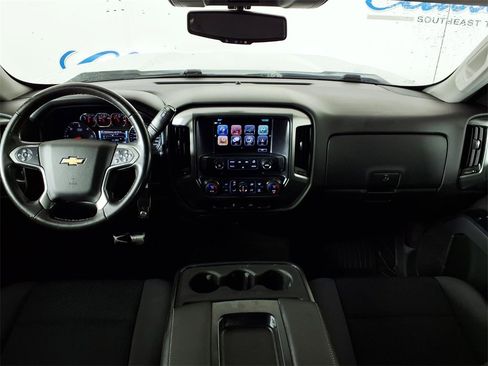 Used 2018 Chevrolet Silverado 1500 LT w/ Texas Edition image 15