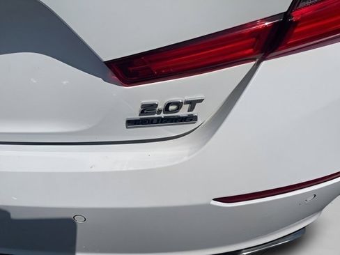 Used 2019 Honda Accord Touring image 12