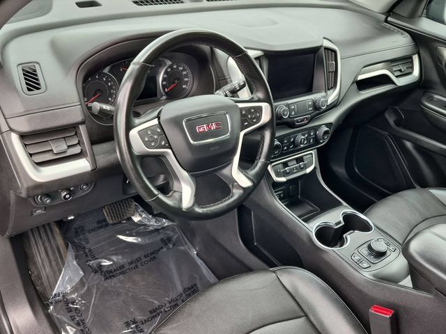 Used 2024 GMC Terrain SLT AWD/4WD image 10