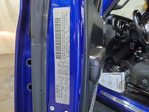 Used 2020 Jeep Wrangler Sport AWD/4WD image 25